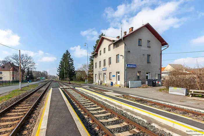 Prodej komerčního pozemku, Jesenice, Žatecká, 14194 m2