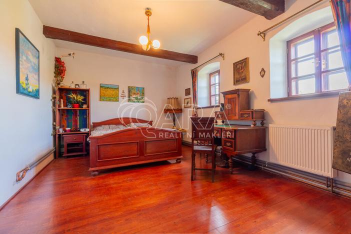 Prodej vícegeneračního domu, Paračov, 388 m2