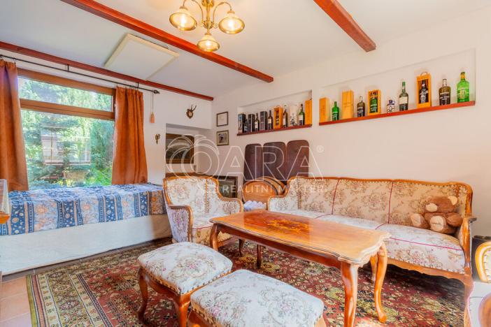 Prodej vícegeneračního domu, Paračov, 388 m2