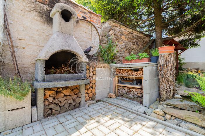 Prodej vícegeneračního domu, Paračov, 388 m2