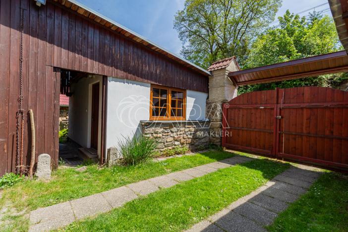 Prodej vícegeneračního domu, Paračov, 388 m2