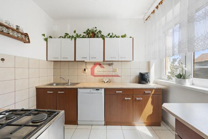 Prodej rodinného domu, Velké Bílovice, Mírová, 290 m2