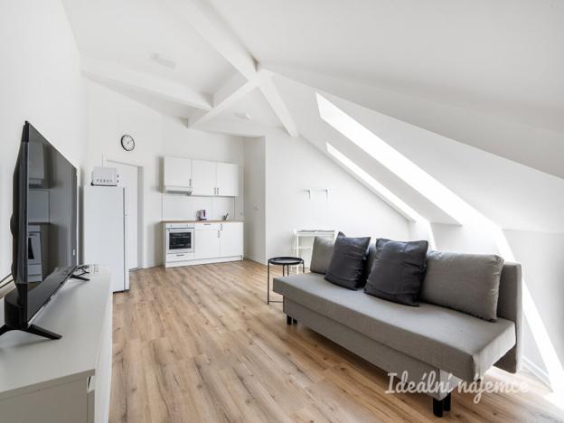 Pronájem bytu 2+kk, Praha - Kyje, Za černým mostem, 65 m2