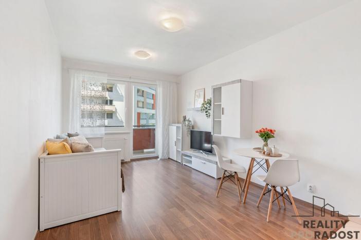 Prodej bytu 1+kk, Praha - Horní Měcholupy, Mantovská, 36 m2