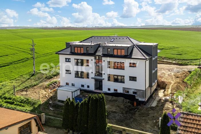 Prodej bytu 2+kk, Hovorany, 48 m2