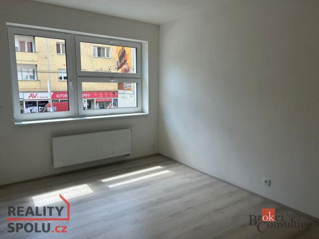 Pronájem bytu 1+kk, Brno - Trnitá, Křenová, 27 m2