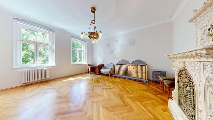 Prodej bytu 2+kk, Karlovy Vary, Svahová, 77 m2