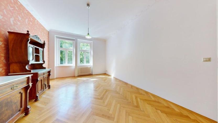Prodej bytu 2+kk, Karlovy Vary, Svahová, 77 m2