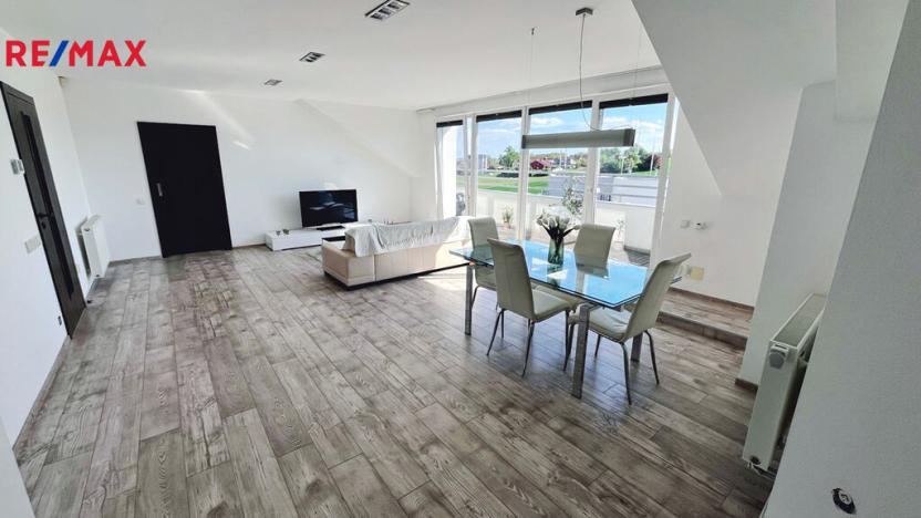 Prodej bytu 4+kk, Pelhřimov, Dolnokubínská, 119 m2