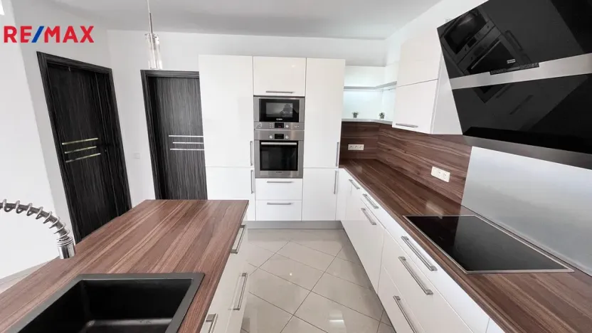 Prodej bytu 4+kk, Pelhřimov, Dolnokubínská, 119 m2