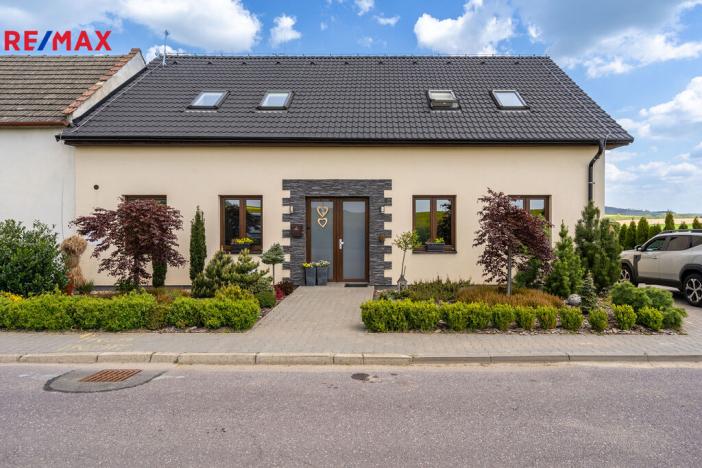 Prodej rodinného domu, Oponešice, 280 m2