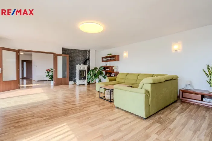 Prodej rodinného domu, Oponešice, 280 m2