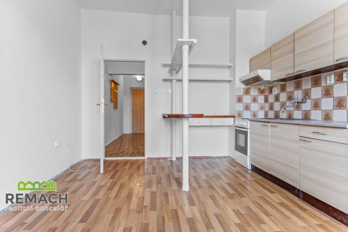 Pronájem bytu 1+1, Náchod, Běloveská, 44 m2