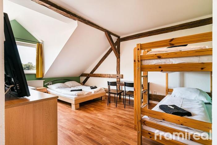 Prodej restaurace, Šatov, 340 m2