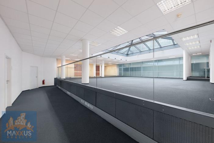 Pronájem kanceláře, Praha - Nové Město, Krakovská, 300 m2