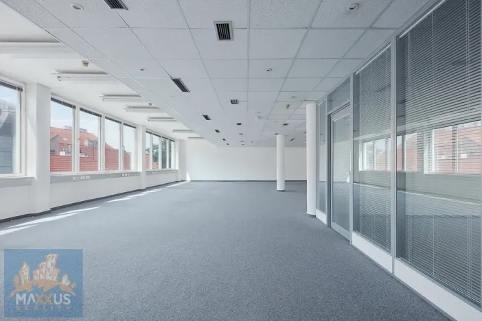 Pronájem kanceláře, Praha - Nové Město, Krakovská, 300 m2