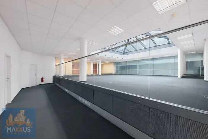 Pronájem kanceláře, Praha - Nové Město, Krakovská, 300 m2
