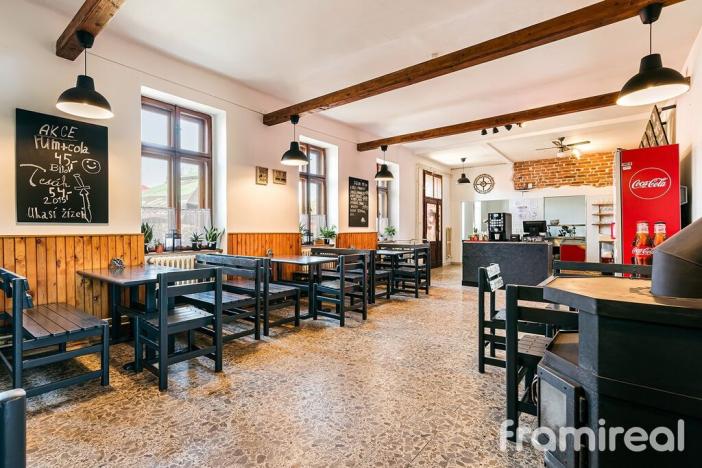 Prodej ubytování, Šatov, 340 m2