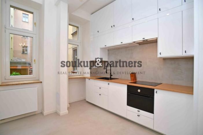 Pronájem bytu 3+1, Praha - Nové Město, Navrátilova, 97 m2