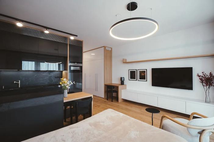 Pronájem bytu 1+kk, Praha - Bubeneč, Vítězné náměstí, 45 m2