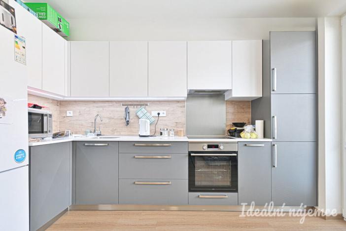 Pronájem bytu 2+kk, Brno - Židenice, Slatinská, 42 m2