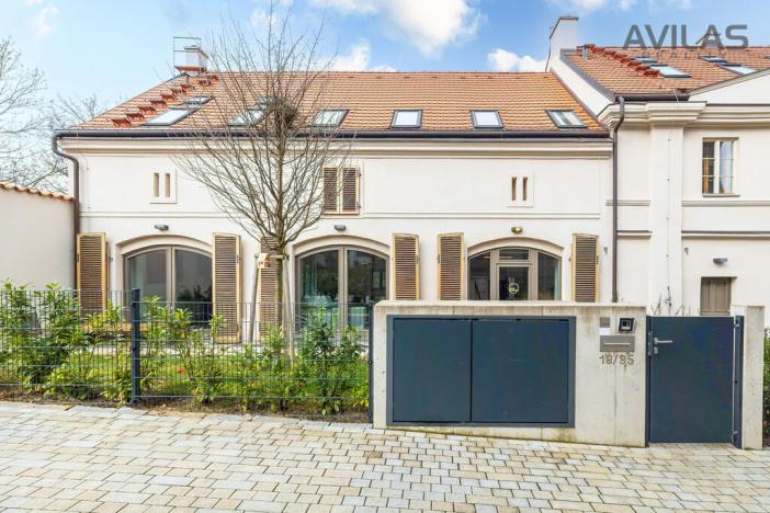 Prodej rodinného domu, Praha - Vokovice, Ke dvoru, 213 m2