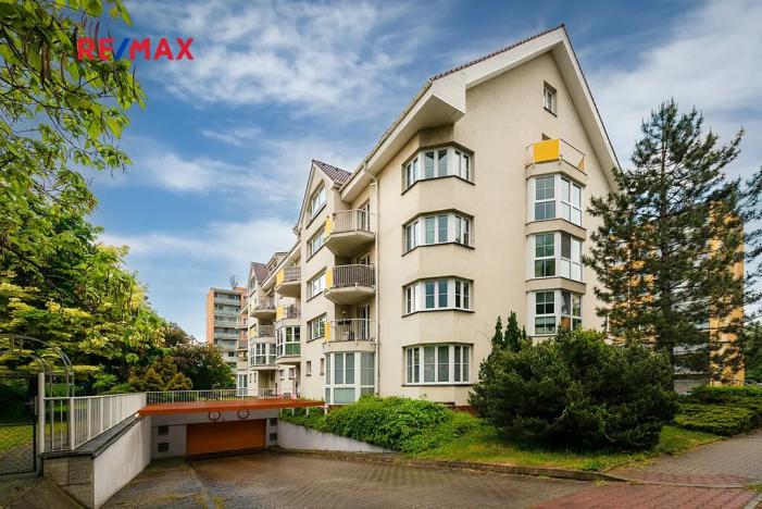 Prodej bytu 3+1, Praha - Libuš, V rohu, 107 m2