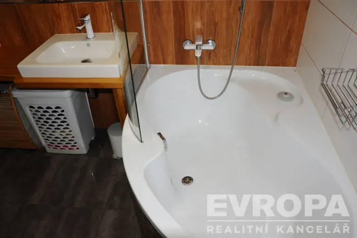 Prodej bytu 5+1, Děčín - Děčín II-Nové Město, Lužická, 145 m2