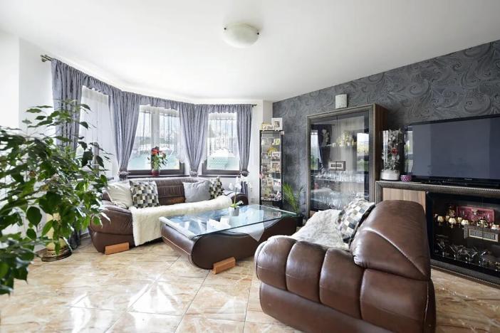 Prodej rodinného domu, Květnice, V Zelených, 300 m2