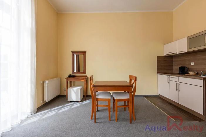 Prodej ubytování, Karlovy Vary, Jarní, 989 m2