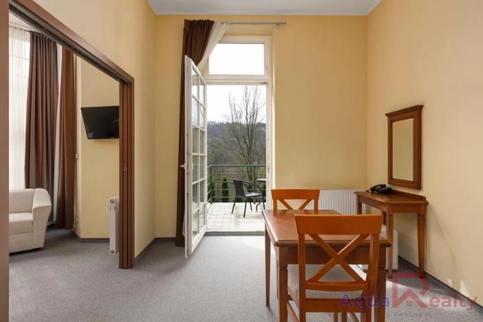Prodej ubytování, Karlovy Vary, Jarní, 989 m2