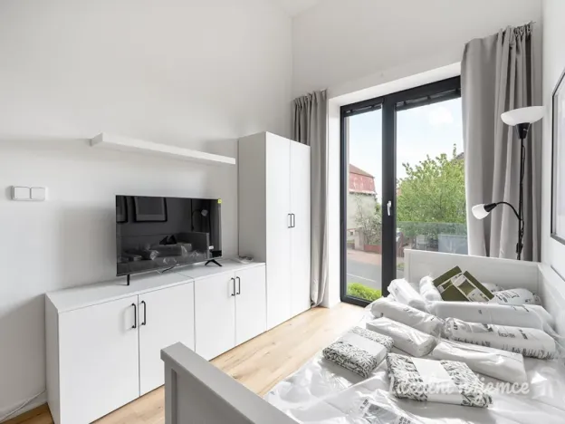 Pronájem bytu 1+kk, Praha - Kyje, Za černým mostem, 25 m2