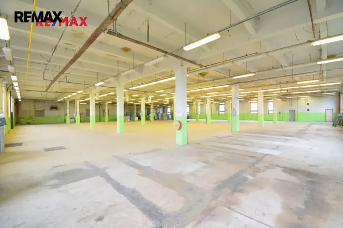 Pronájem výrobních prostor, Černožice, Sehnoutkova, 1422 m2