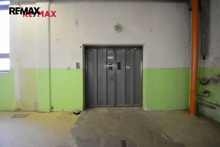 Pronájem výrobních prostor, Černožice, Sehnoutkova, 1422 m2