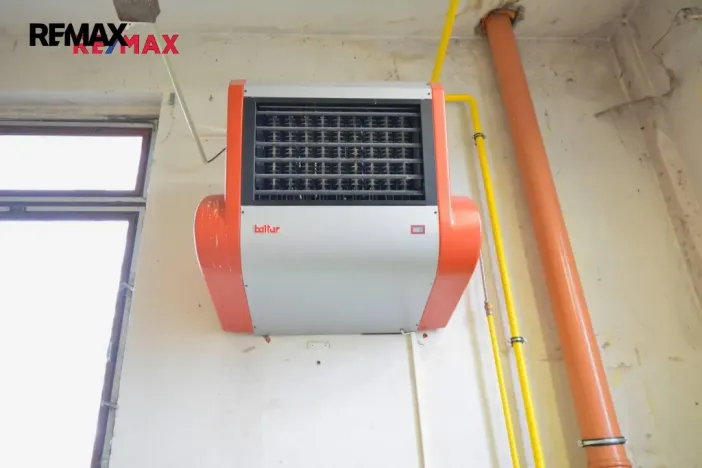 Pronájem výrobních prostor, Černožice, Sehnoutkova, 1422 m2