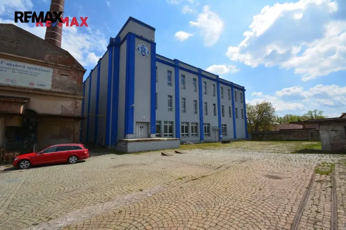Pronájem výrobních prostor, Černožice, Sehnoutkova, 1422 m2