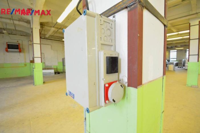 Pronájem skladu, Černožice, Sehnoutkova, 2756 m2