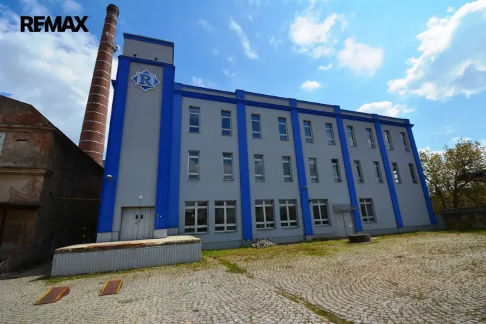 Pronájem skladu, Černožice, Sehnoutkova, 2756 m2