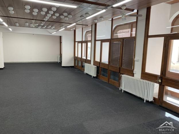 Pronájem obchodního prostoru, Jihlava, 100 m2