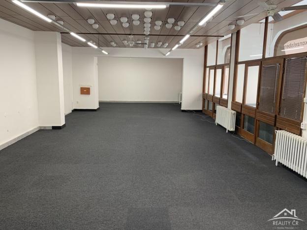 Pronájem obchodního prostoru, Jihlava, 100 m2