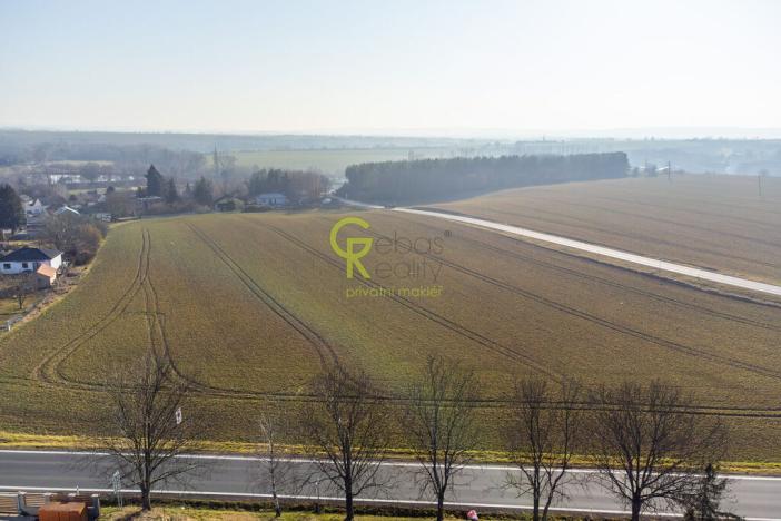 Prodej pozemku pro bydlení, Plaňany, Husova, 23591 m2