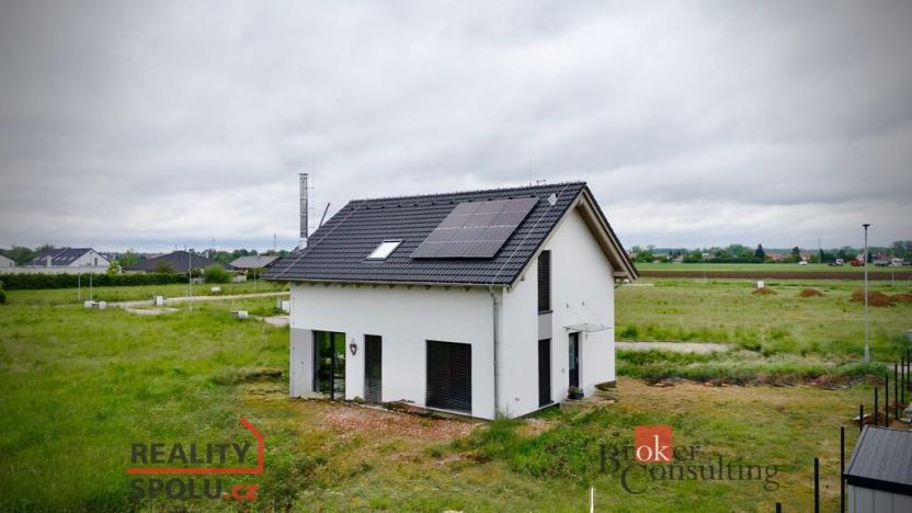 Prodej rodinného domu, Sezemice - Počaply, 125 m2