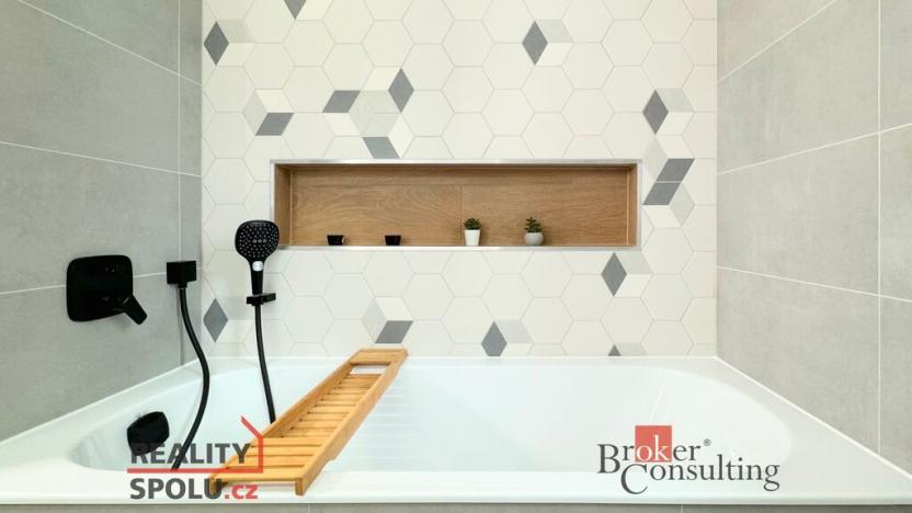 Prodej rodinného domu, Sezemice - Počaply, 125 m2