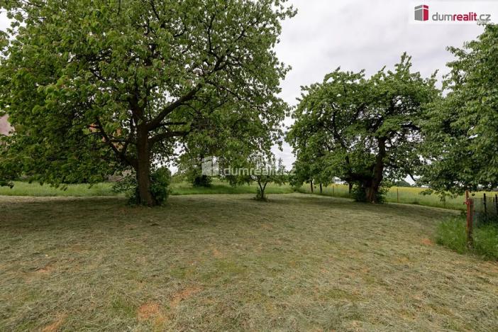 Prodej zahrady, Řepín, 1647 m2