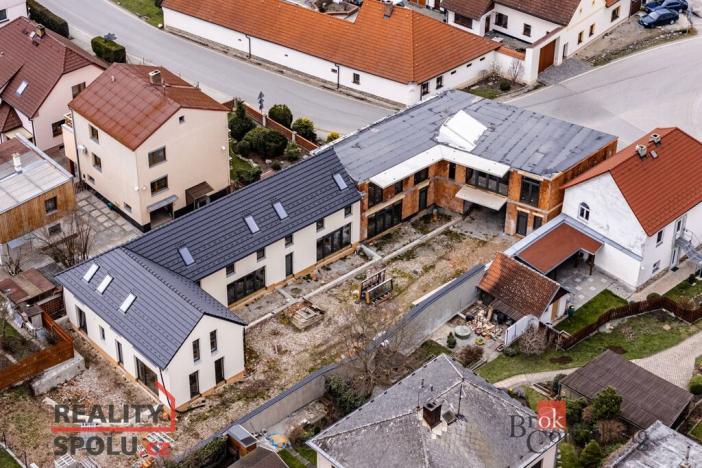 Prodej činžovního domu, Dubné, 670 m2