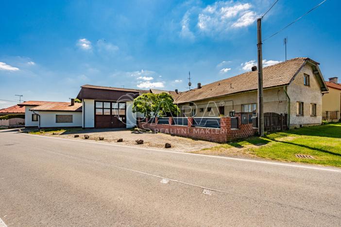 Prodej rodinného domu, Bzová, 230 m2