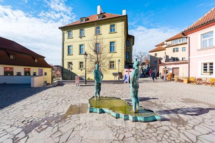 Pronájem bytu 1+kk, Praha - Malá Strana, Cihelná, 47 m2