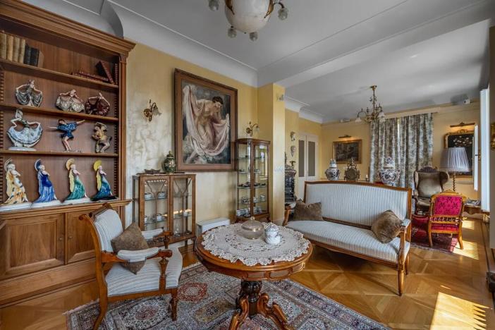 Pronájem bytu 3+1, Praha - Malá Strana, U lužického semináře, 111 m2