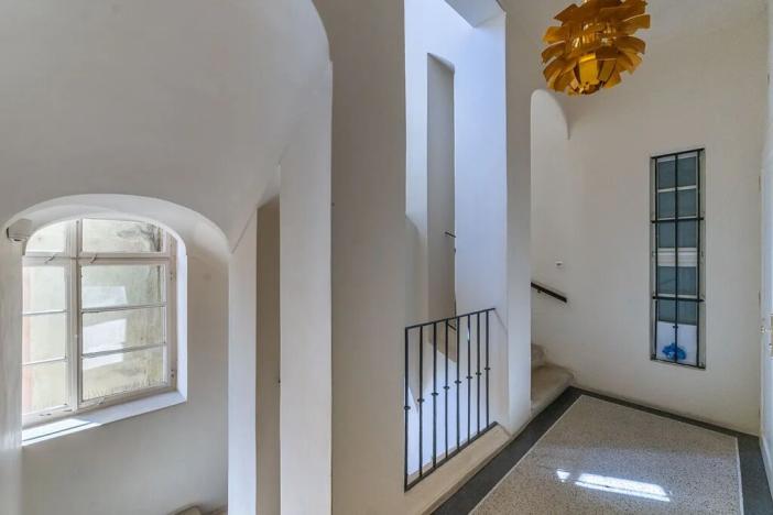 Pronájem bytu 3+1, Praha - Malá Strana, U lužického semináře, 111 m2