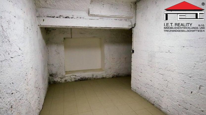 Pronájem skladu, Frýdek-Místek - Frýdek, Nádražní, 160 m2